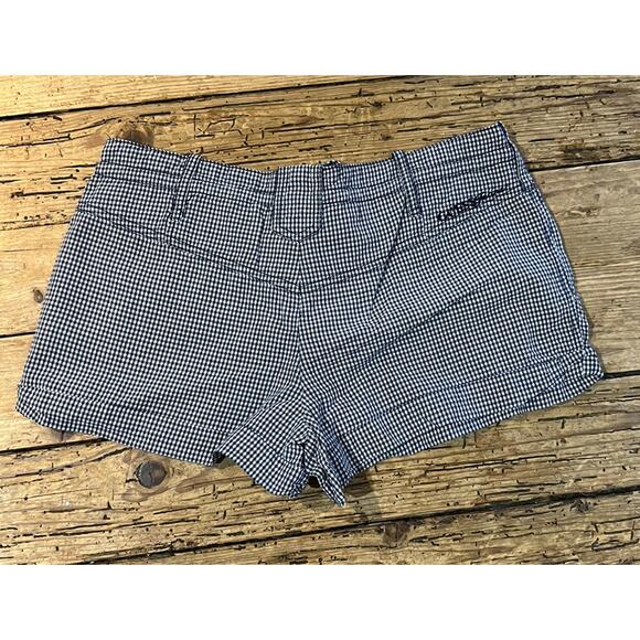 Guess Jeans Women's Jogger Shorts Woman’s Size 29 Excellent Pre Owned Condition - Picture 5 of 6